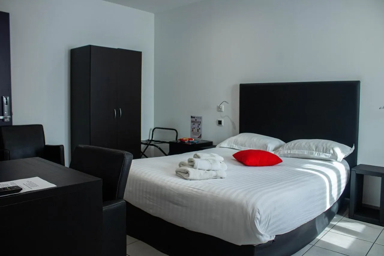 La Source Hotel Porcieu-Amblagnieu 3*,